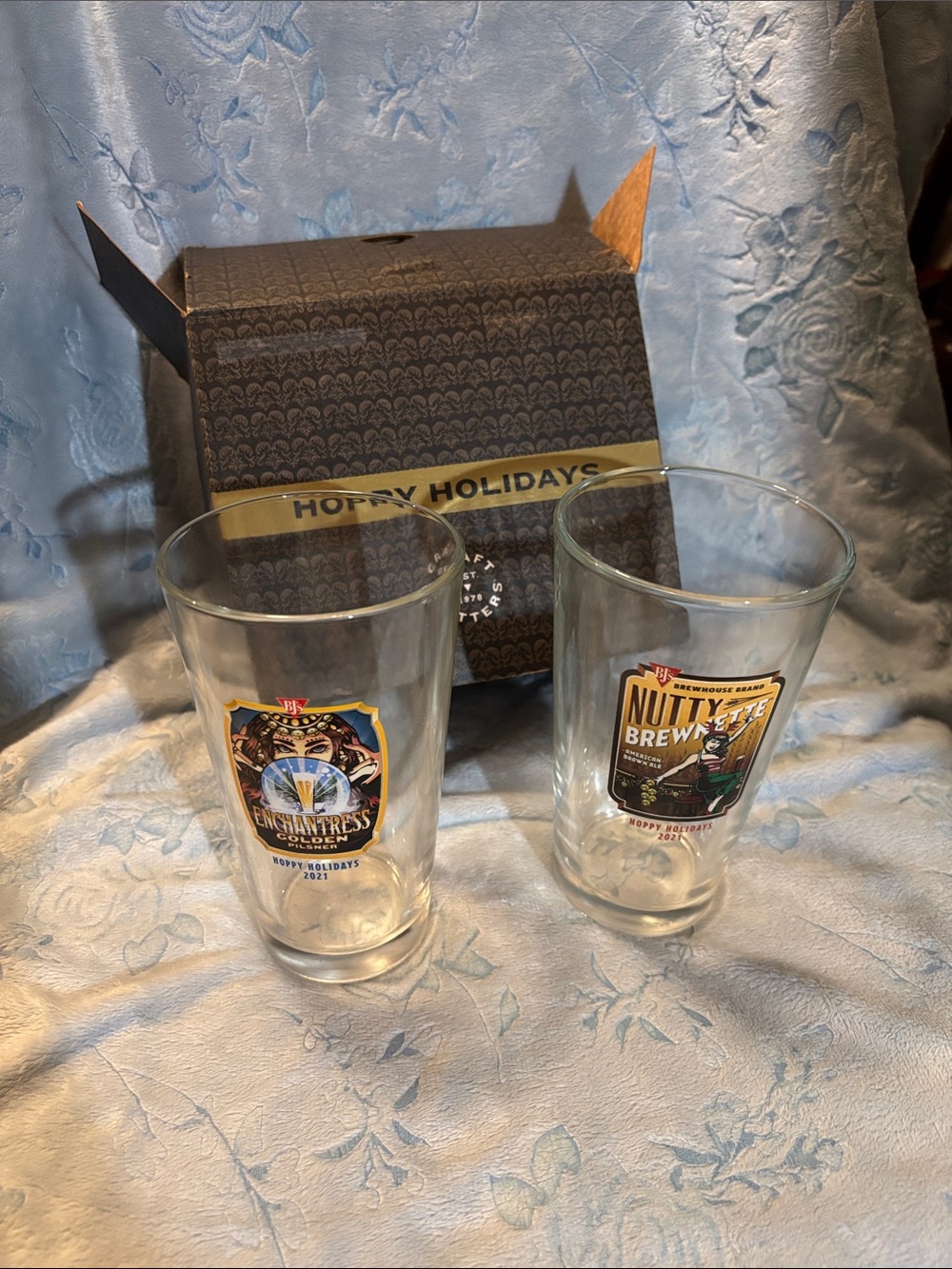 Holiday Brew Pint Glasses - Set of 2